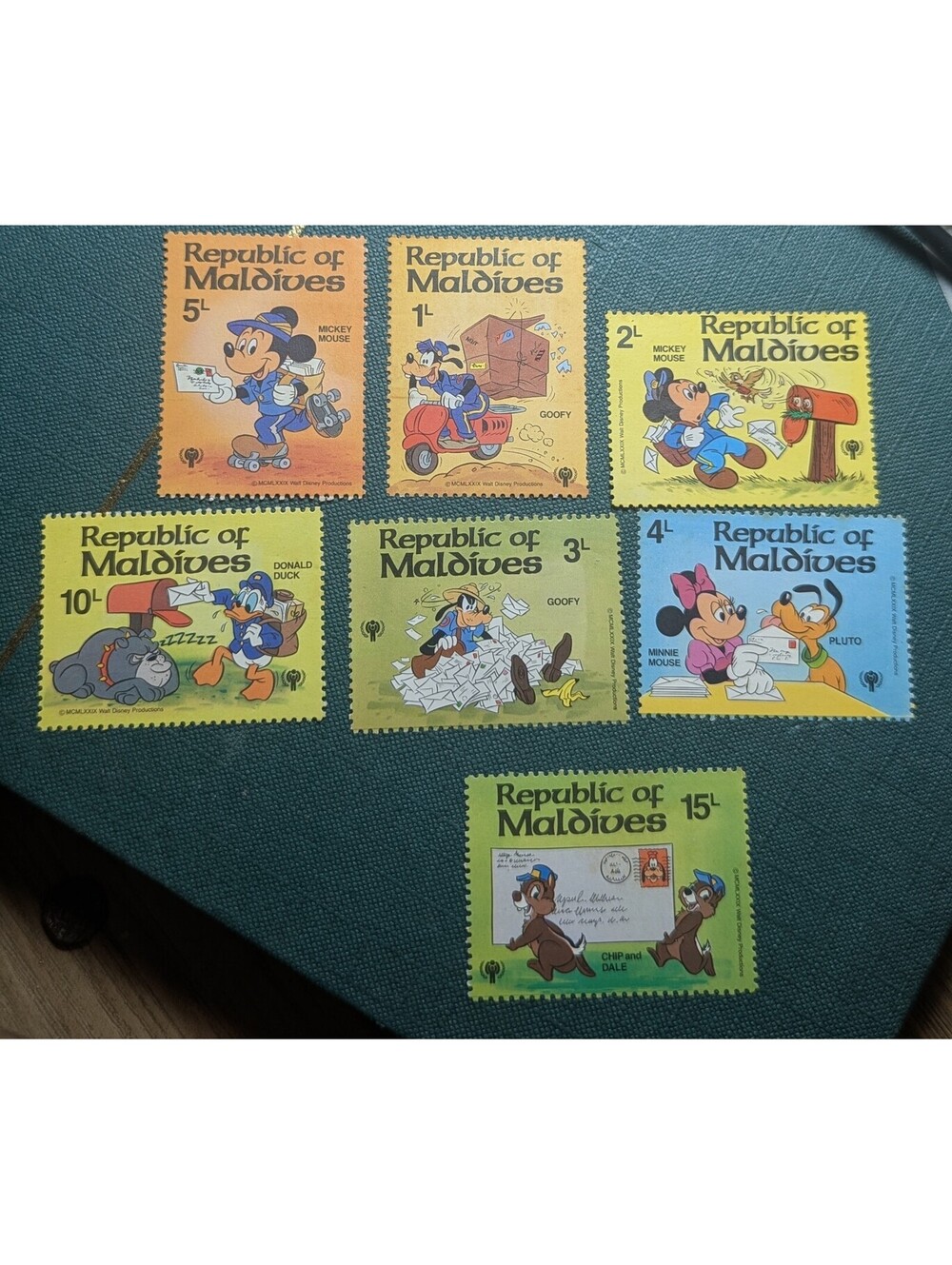 7 Pcs MALDIVES IS MNH 1979 DISNEY CARTOON MOVIE ANIMATION UNICEF DONALD MICK
